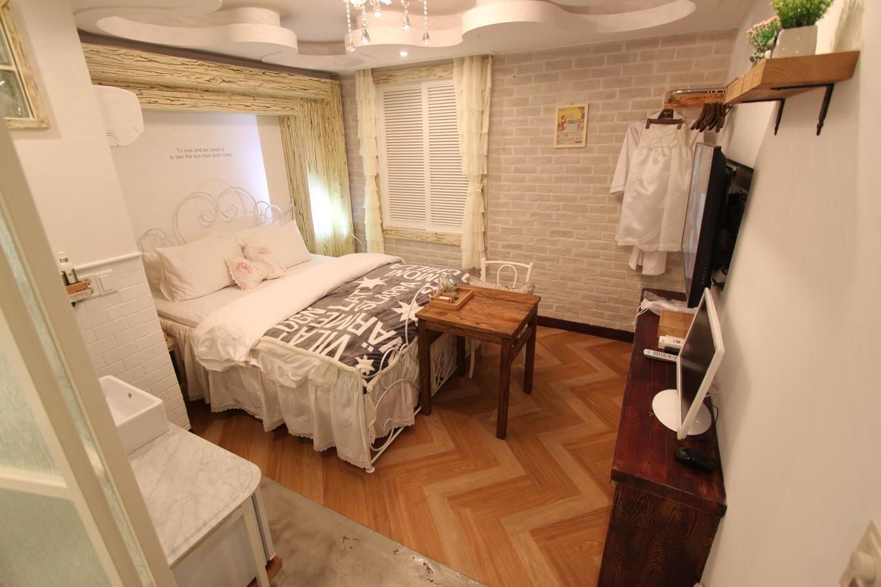 February Hotel Hwanggeum Daegu Esterno foto